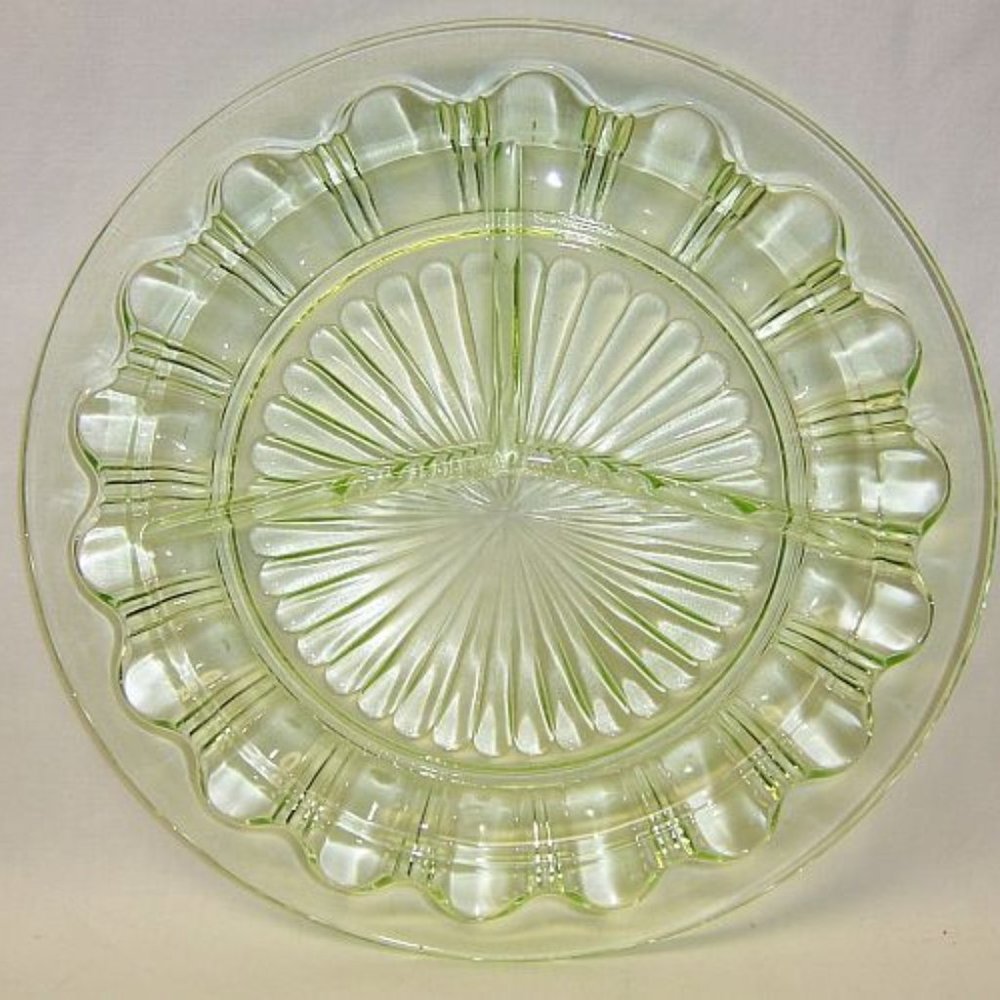 Hocking Green Colonial Knife and Fork 9 3/4 Inch 3-Part Divided Grill Plate